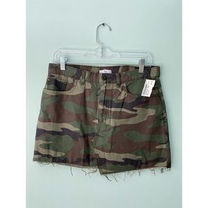 Camo mini skirt
